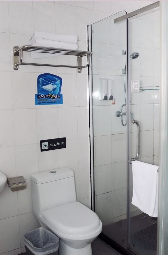Yuanman Hotel Huizhou Yongwang Plaza Екстериор снимка